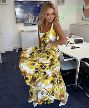 Amanda Holden / amanda_holden / noholdenback nude photo #3136