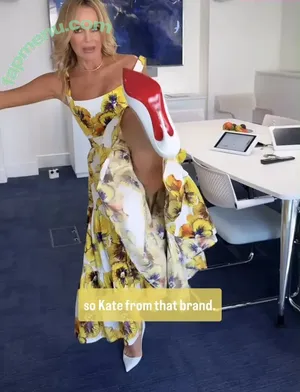 Amanda Holden / amanda_holden / noholdenback nude photo #3140