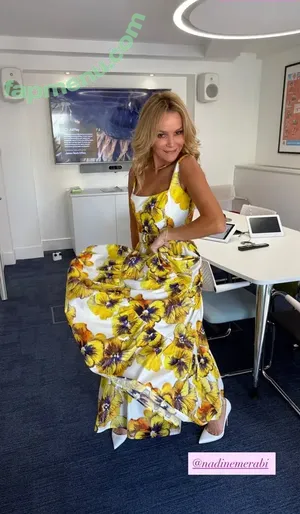 Amanda Holden / amanda_holden / noholdenback nude photo #3145