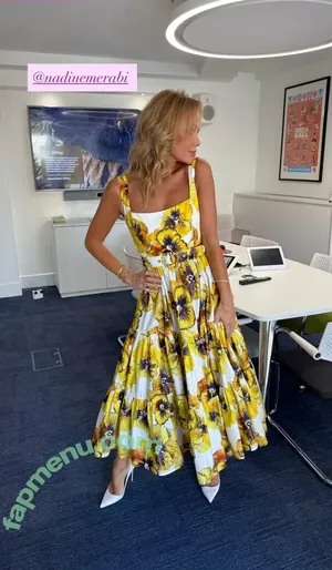Amanda Holden / amanda_holden / noholdenback nude photo #3146