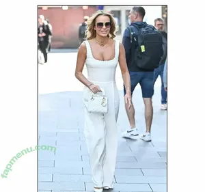 Amanda Holden / amanda_holden / noholdenback nude photo #3204