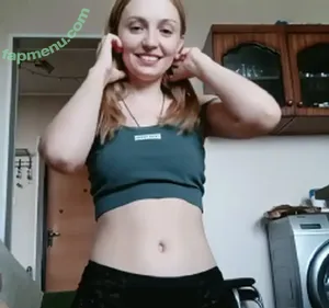 Amateur Streamers / radiatedfox nude photo #0112