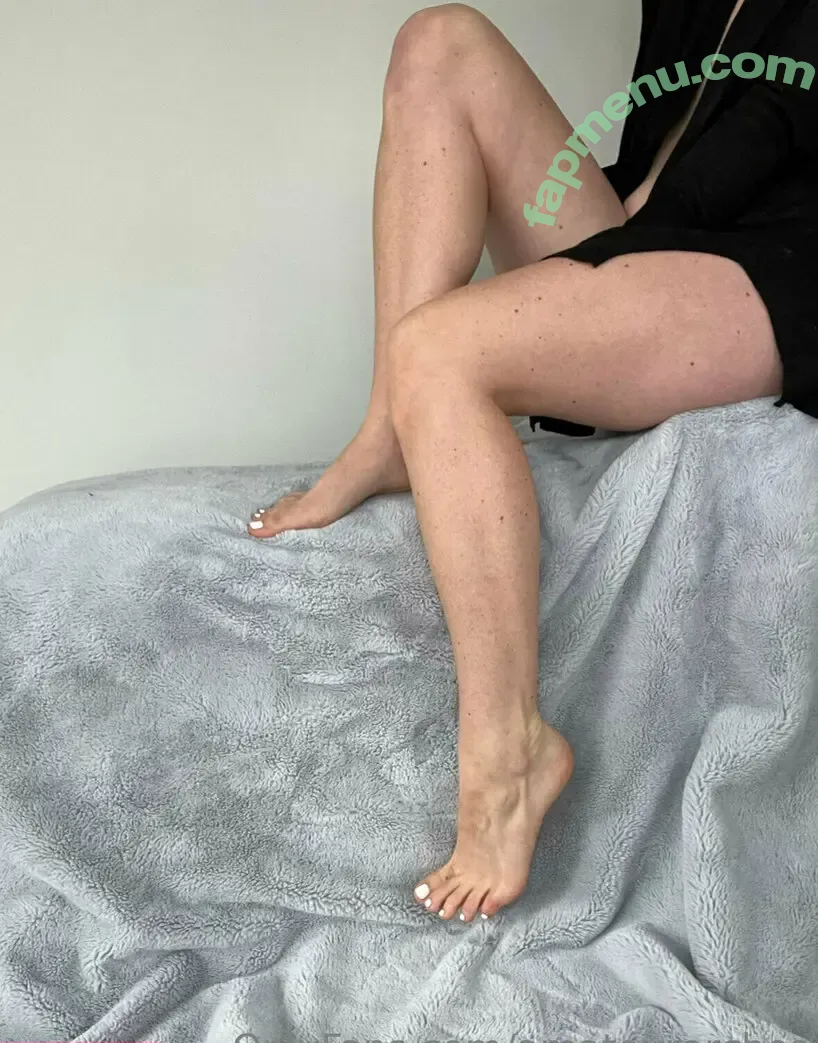 amateurarches nude photo #0004 (alisa.arches)