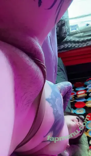 amateuraussie / Sarahsbutton / aussarah1 / crunchymoist nude photo #0552