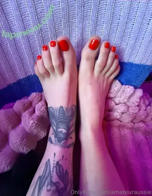 amateuraussie / Sarahsbutton / aussarah1 / crunchymoist nude photo #0570