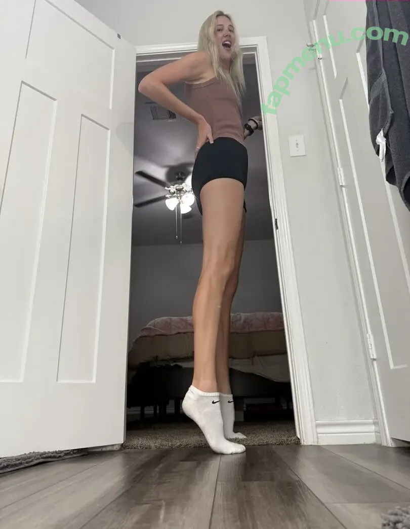 Amazon Allie nude photo #0078 (alliephunter / amazonalli32)