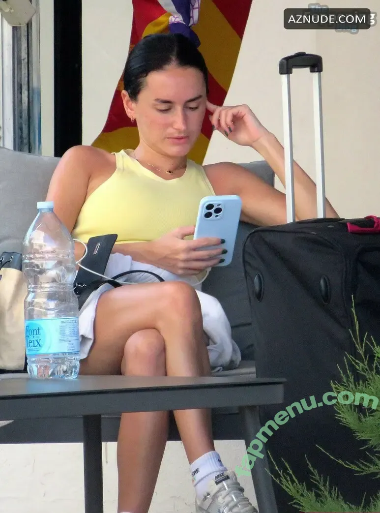 Amber Davies nude photo #0165 (amb_d)