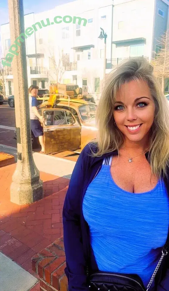 Amber Lynn Bach nude photo #0019 (amberbach_)
