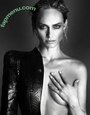 Amber Valletta / ambervalletta nude photo #0014