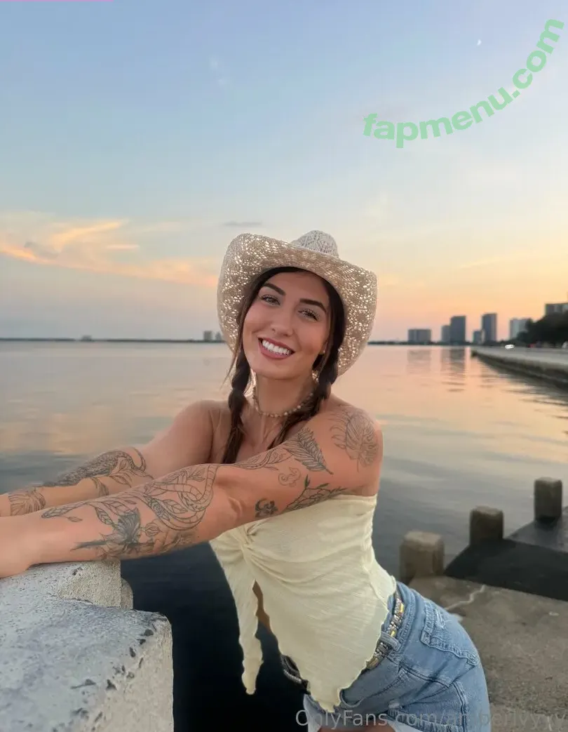 amberivyyy nude photo #0022 (amberivyyy)