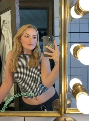 Amelia Dimoldenberg / ameliadimz / emilynudess nude photo #0100