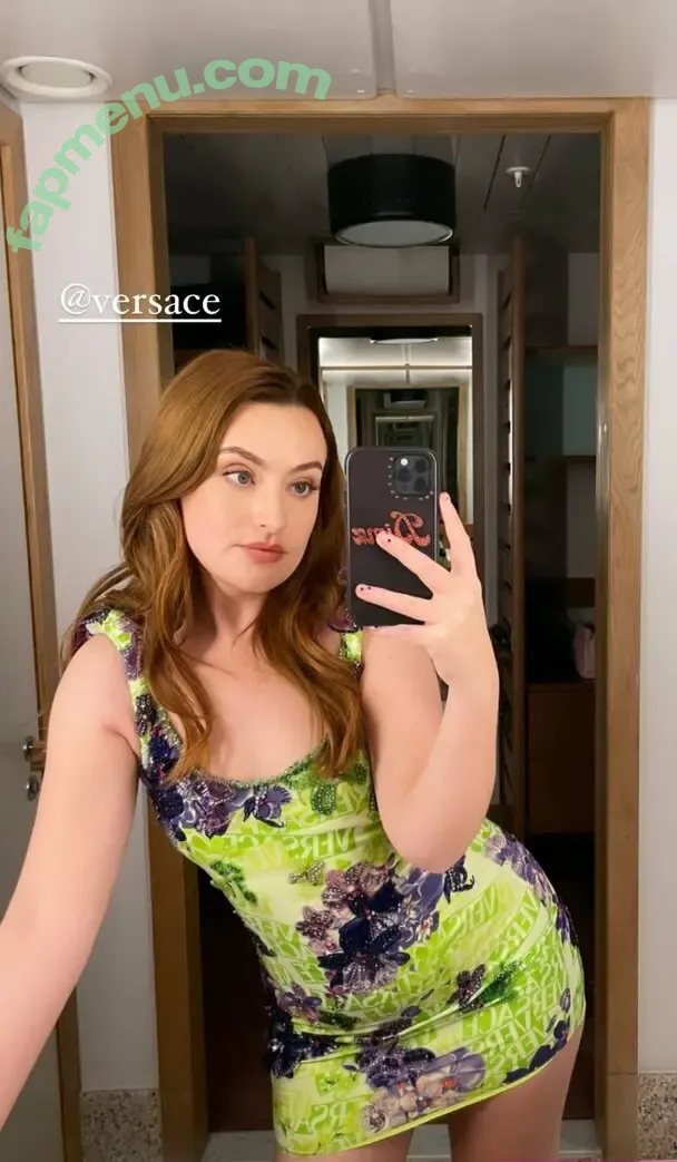 Amelia Dimoldenberg nude photo #0019 (ameliadimz / emilynudess)
