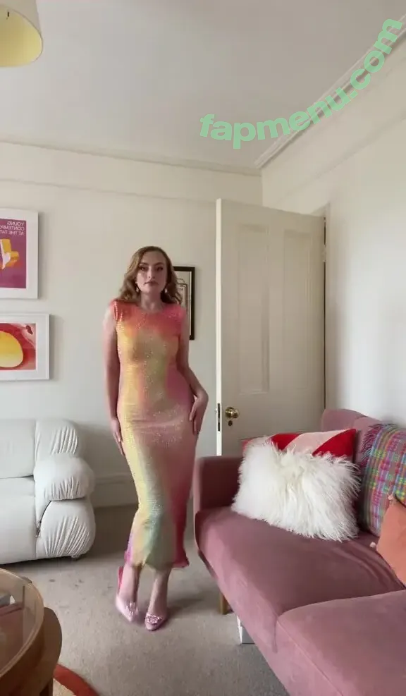 Amelia Dimoldenberg nude photo #0053 (ameliadimz / emilynudess)