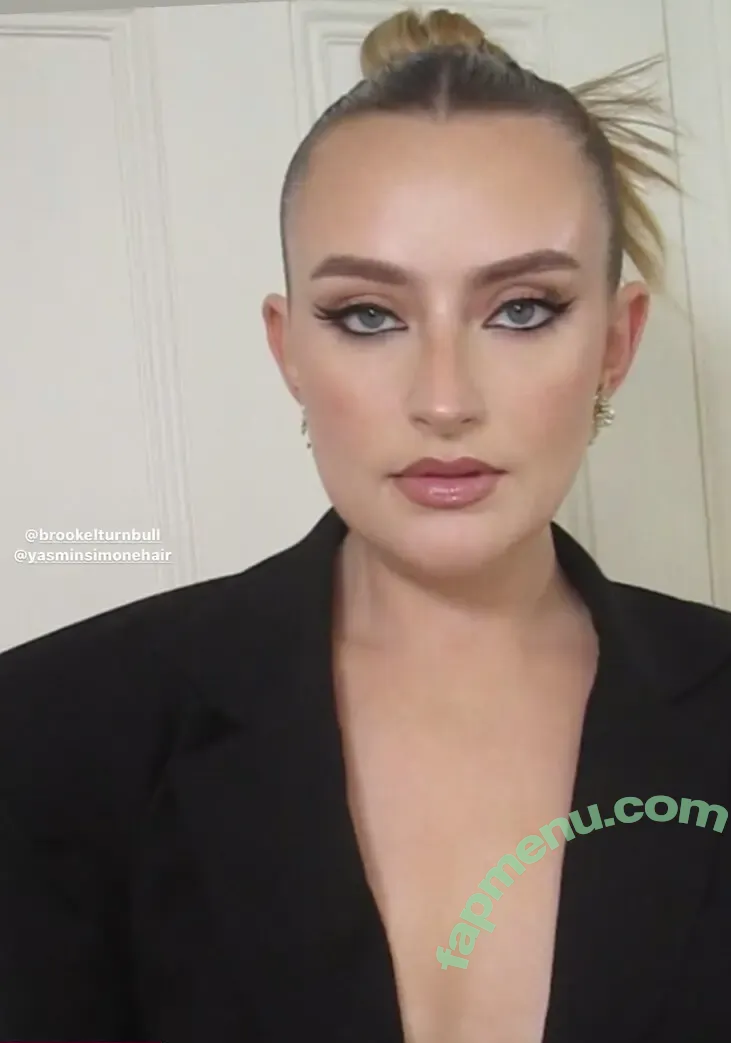 Amelia Dimoldenberg nude photo #0078 (ameliadimz / emilynudess)