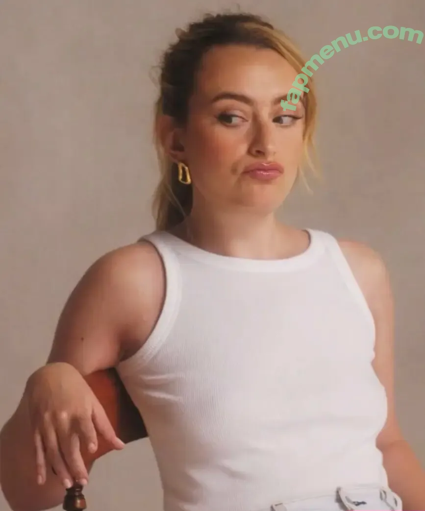 Amelia Dimoldenberg nude photo #0122 (ameliadimz / emilynudess)