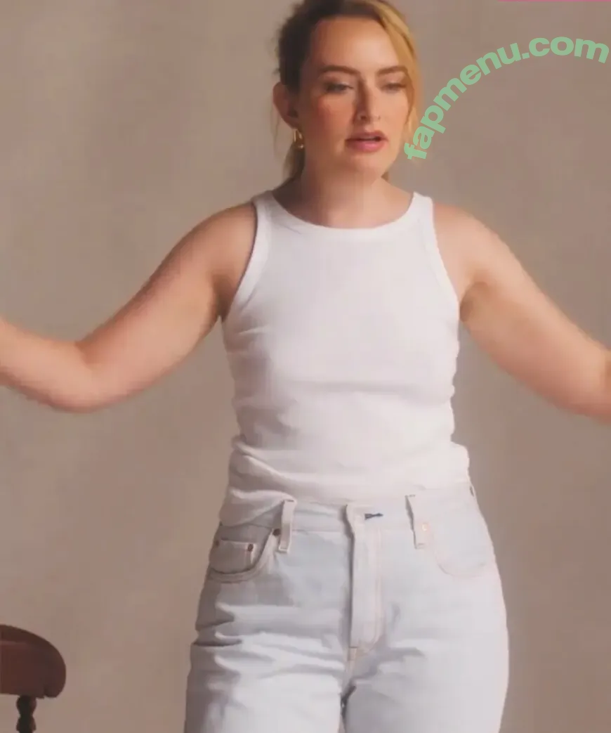 Amelia Dimoldenberg nude photo #0123 (ameliadimz / emilynudess)