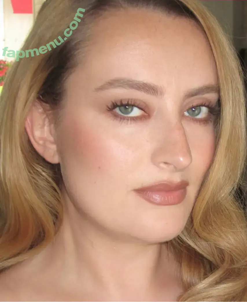 Amelia Dimoldenberg nude photo #0676 (ameliadimz / emilynudess)