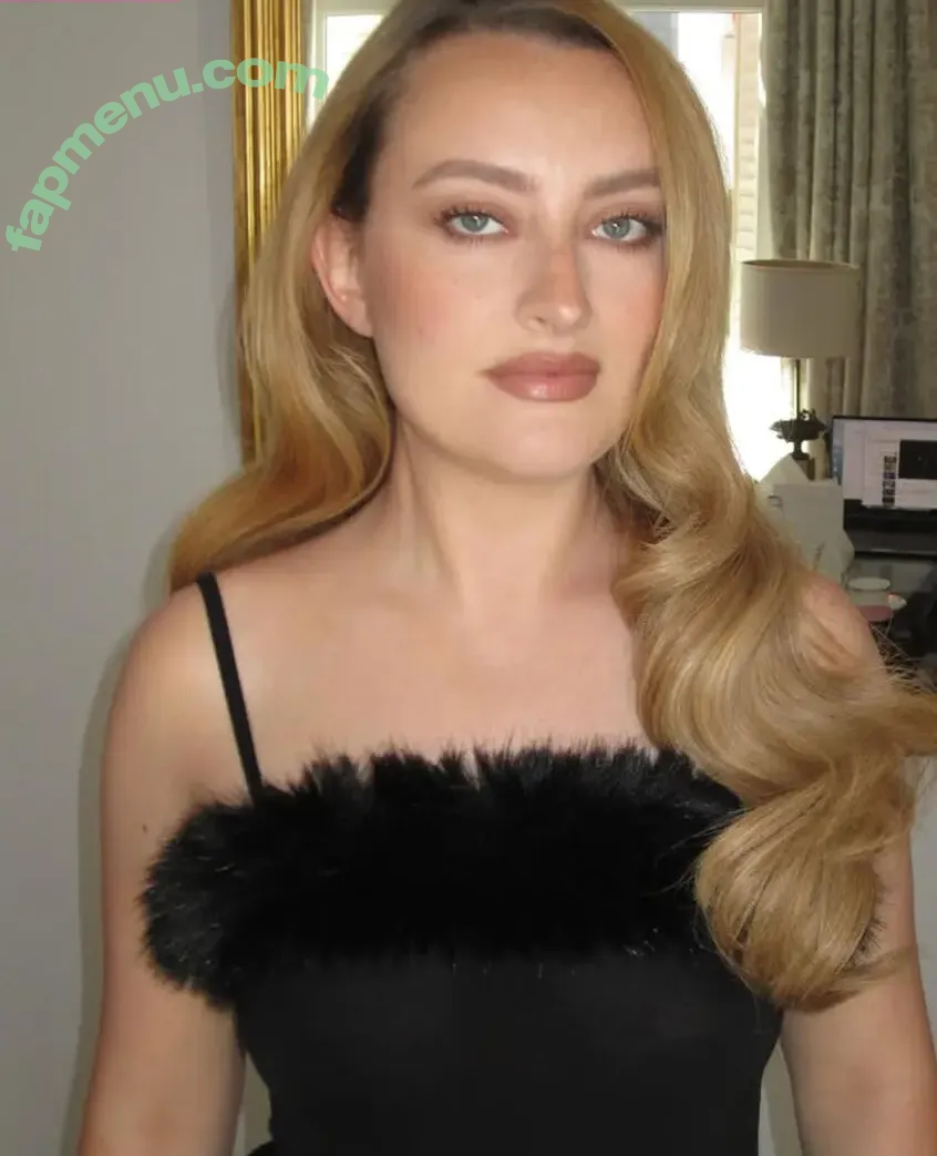 Amelia Dimoldenberg nude photo #0677 (ameliadimz / emilynudess)