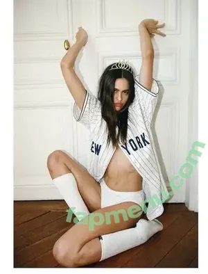 Amelia Gray Hamlin / ameliagray nude photo #0187
