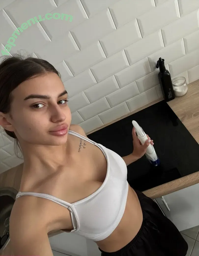 amelia_lovis nude photo #0047 (amelialovebag)