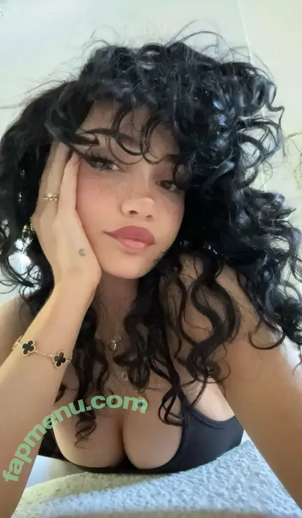 Amelie Warren nude photo #0001 (little.warren / little.warren_)
