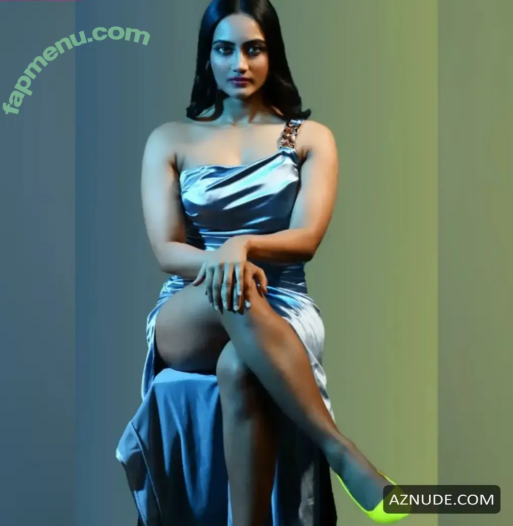 Amika Shail nude photo #0003 (Amika Shail)