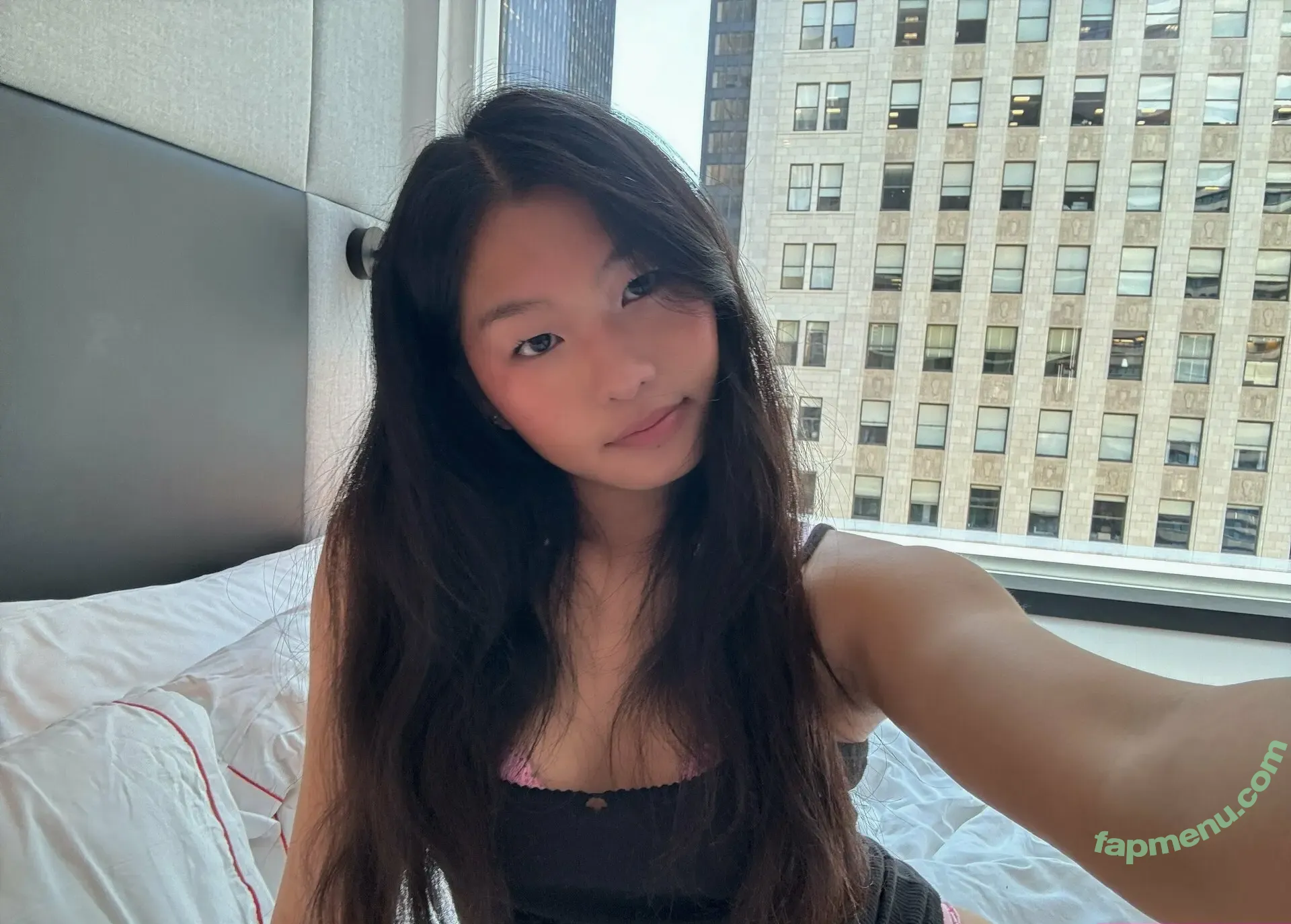 Amina Li nude photo #0037 (peachystrudel / realaminali)