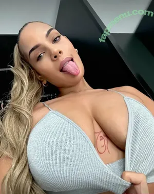  nude photo #0004