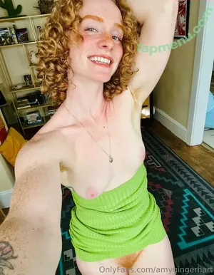 Amy Hart / AmyGingerHart / amyhart / amyhartxo nude photo #0275