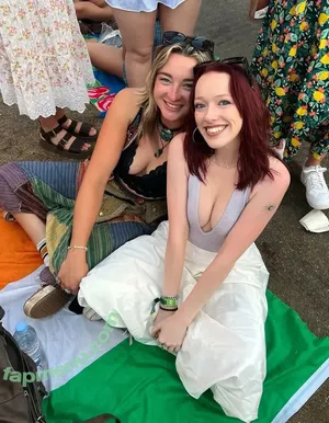 Amybeth McNulty / amybethmcnulty nude photo #0038