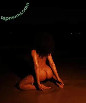 AmyMoretsele / Amy Moretsele / xx-alien nude photo #0025