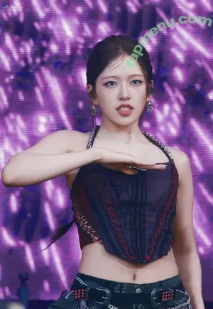 An Yujin 안유진 | / An IVE / _yujin_an nude photo #0151