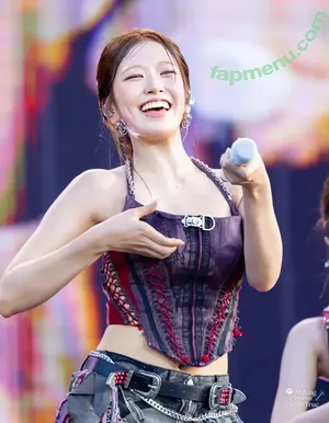 An Yujin 안유진 | / An IVE / _yujin_an nude photo #0163