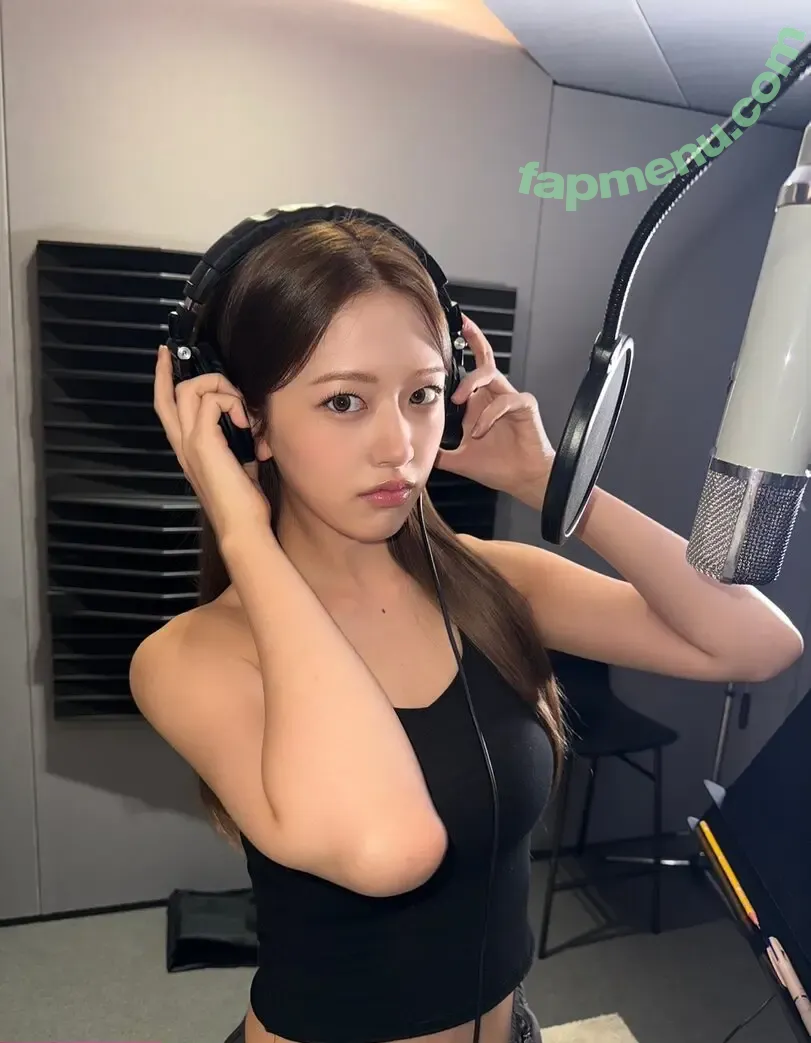 An Yujin 안유진 | nude photo #0089 (An IVE / _yujin_an)