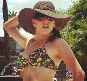Ana Kasparian / anakasparianofficial nude photo #0003