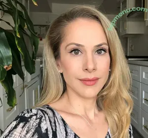 Ana Kasparian / anakasparianofficial nude photo #0051