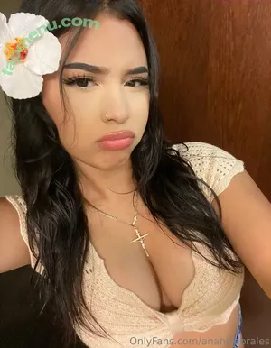 anahicabrales / weluvanahii nude photo #0042