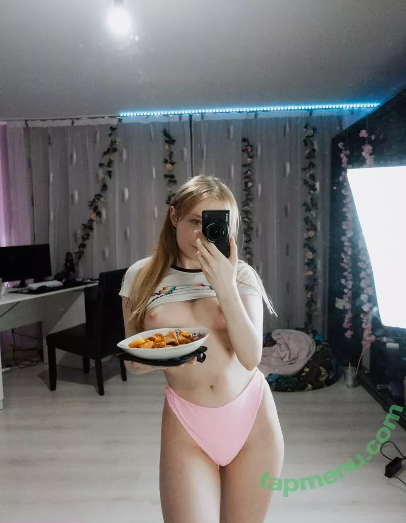 Anaminne nude photo #0389 (PrettyFeline / allofannie / anaminne_ / anyuser)