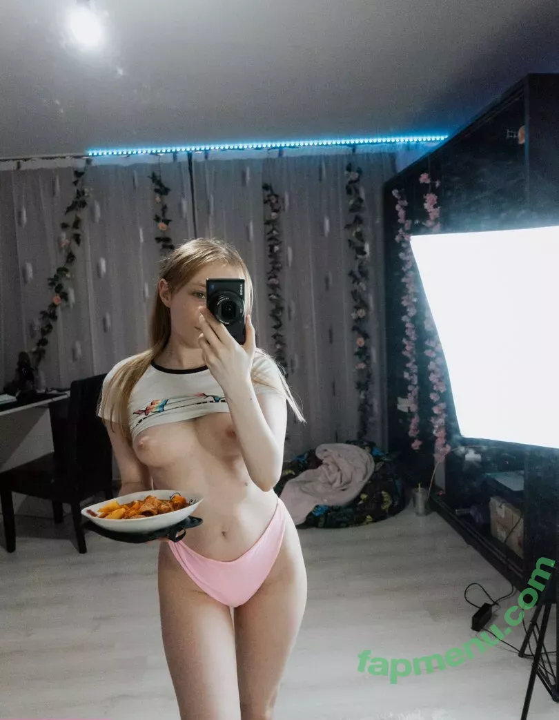Anaminne nude photo #0390 (PrettyFeline / allofannie / anaminne_ / anyuser)