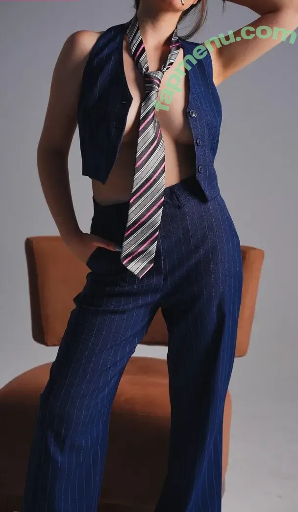 anarsikarda nude photo #0002 (anarsikarda)