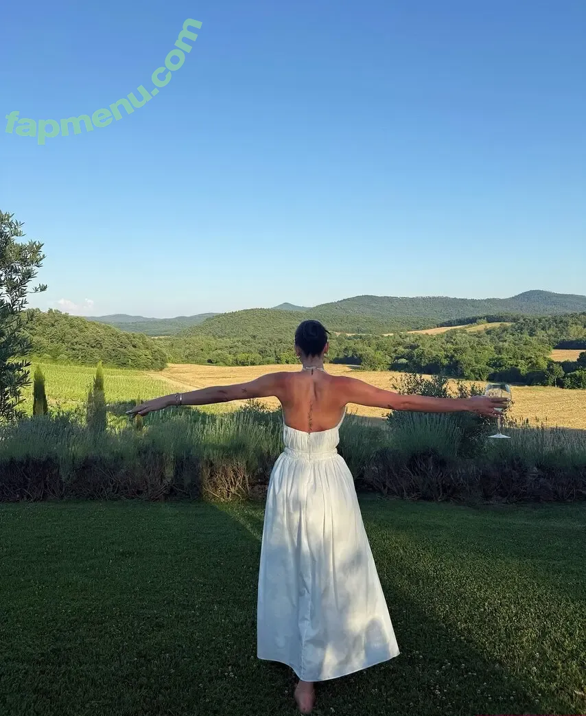 Anastasia Karanikolaou nude photo #0865 (Stassiebaby / staskaranikolaou)