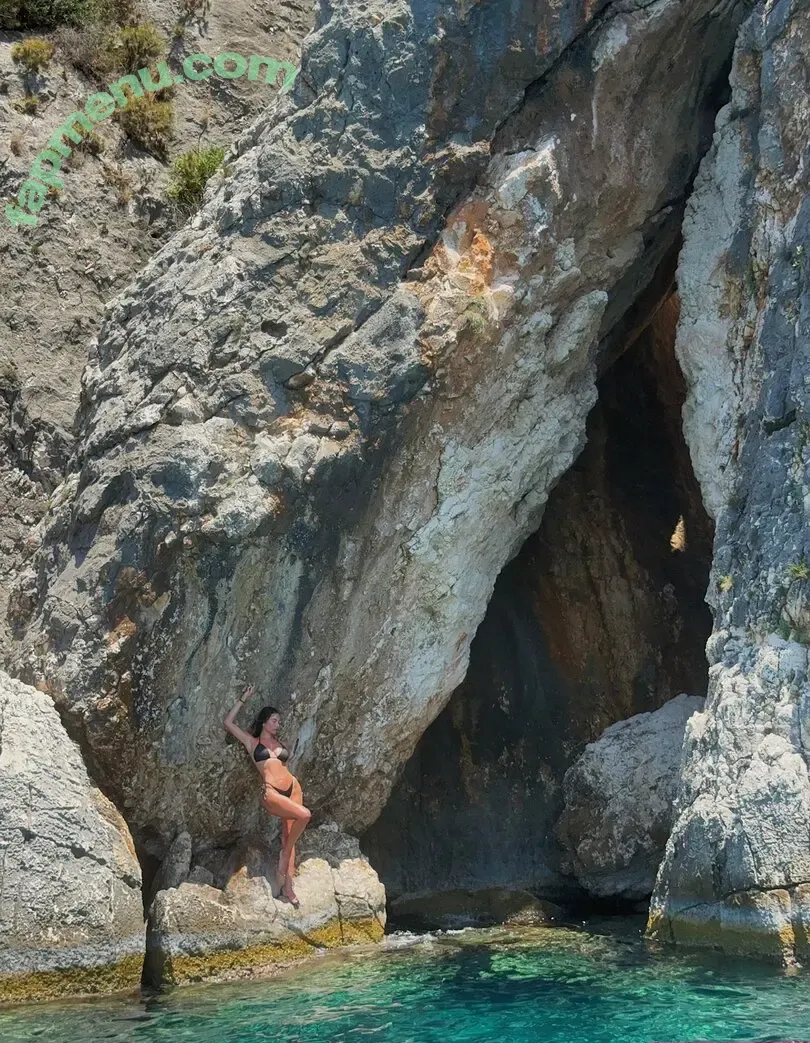 Anastasia Karanikolaou nude photo #0887 (Stassiebaby / staskaranikolaou)