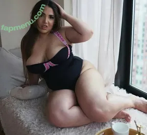  nude photo #0002