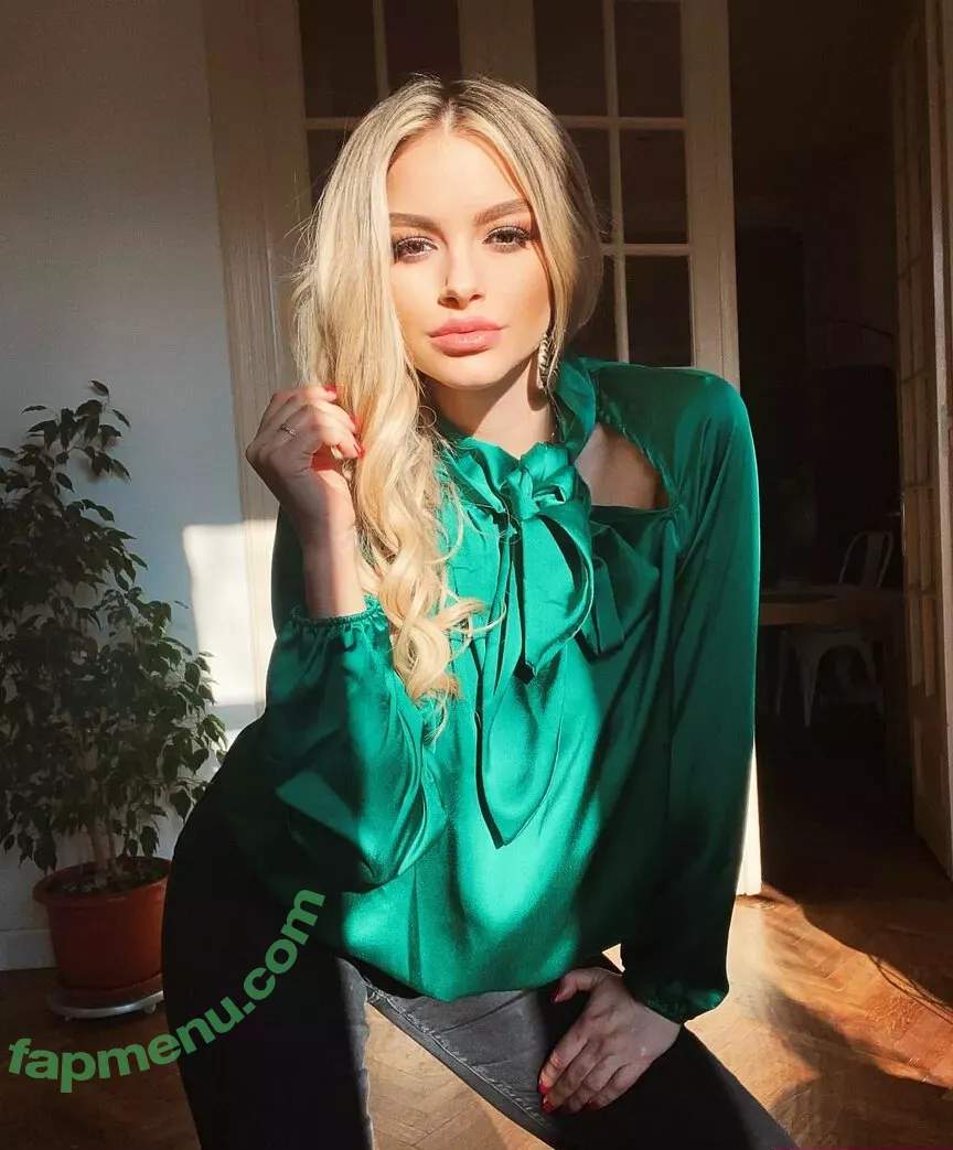 Andreea Ungur nude photo #0094 (andreearungur)