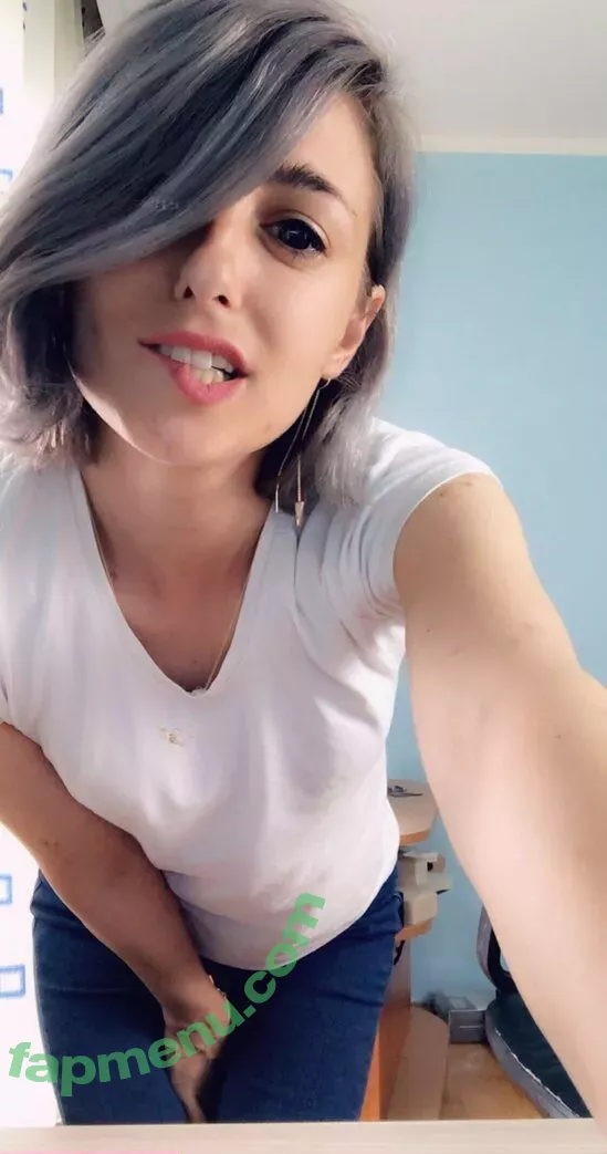 aneshereforu nude photo #0013 (aneshereforu)