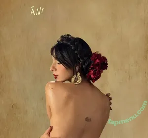  nude photo #0003