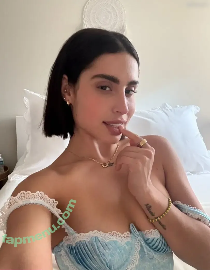 Angela Alvarez nude photo #0015 (angeelaalvarezz / avn00)