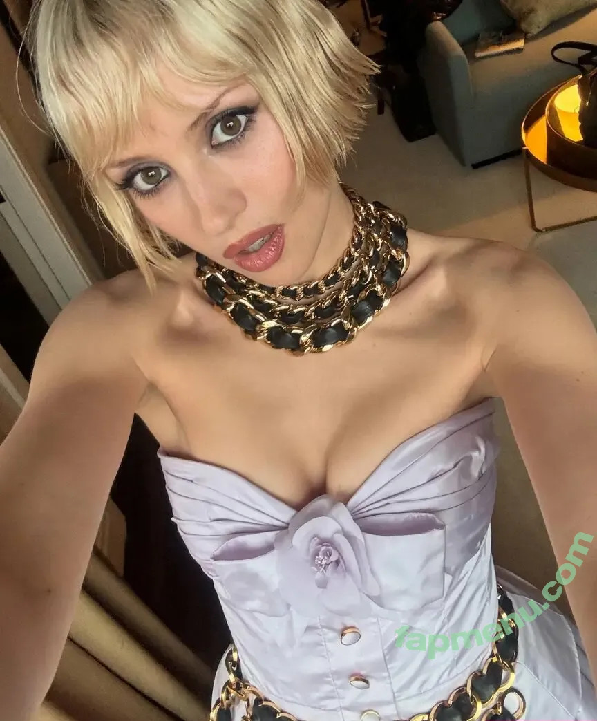 Angèle Van Laeken nude photo #0128 (angele_vl / u147788082)