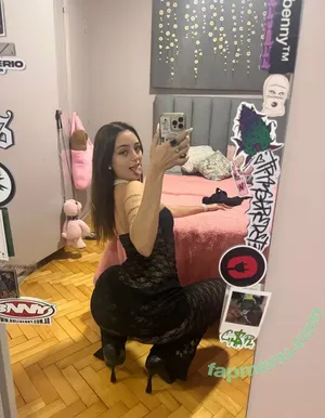 nude photo #0002