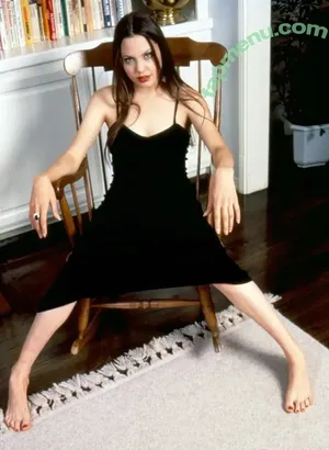 Angelina Jolie / angelinajolie nude photo #0813